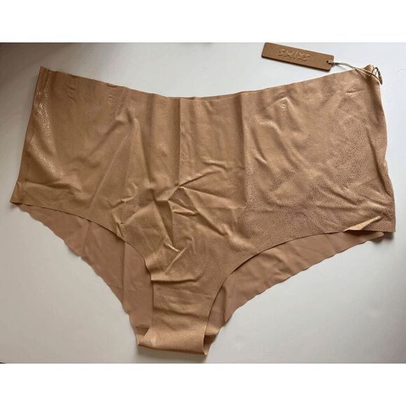 SKIMS Free Cut Boyshort in Clay Foil Size 4X - Picture 1 of 2